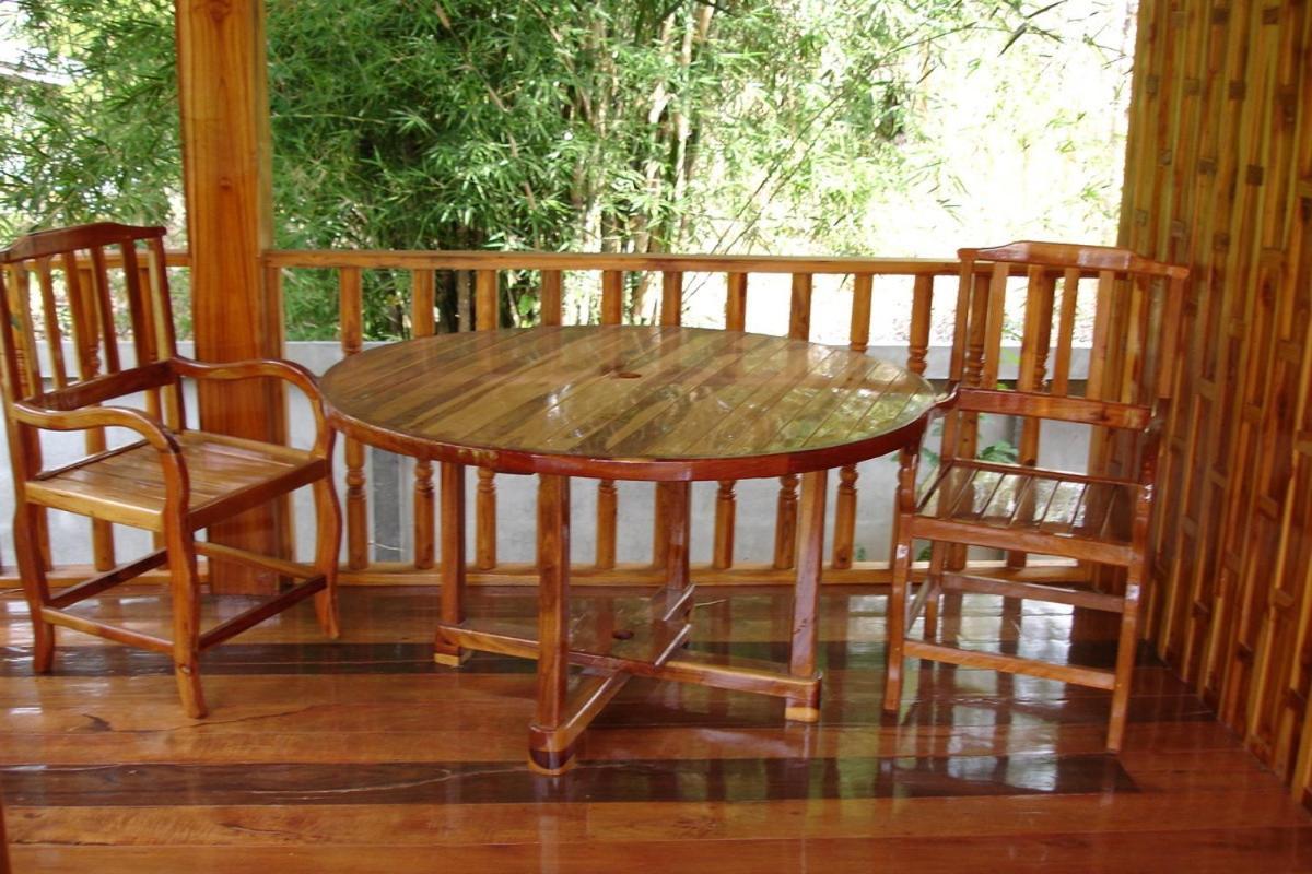 Home Stay Stc Bed And Breakfast Udon Thani Dış mekan fotoğraf
