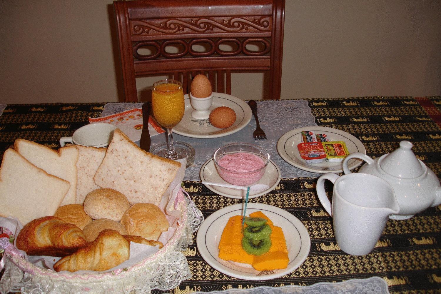 Home Stay Stc Bed And Breakfast Udon Thani Dış mekan fotoğraf